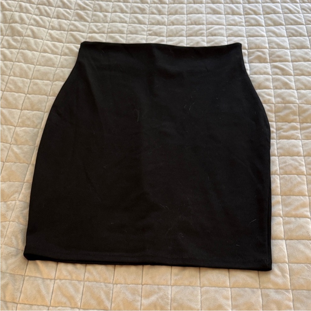 SHEIN Black pencil skirt
